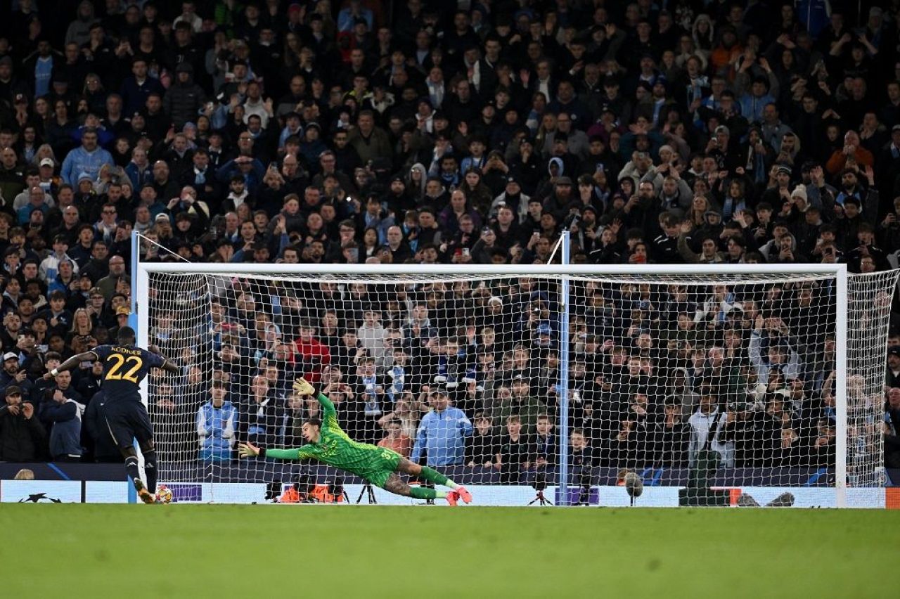 A fost noaptea portarilor în Champions League! Performanțele lui Ederson, Manuel Neuer și Andriy Lunin_4