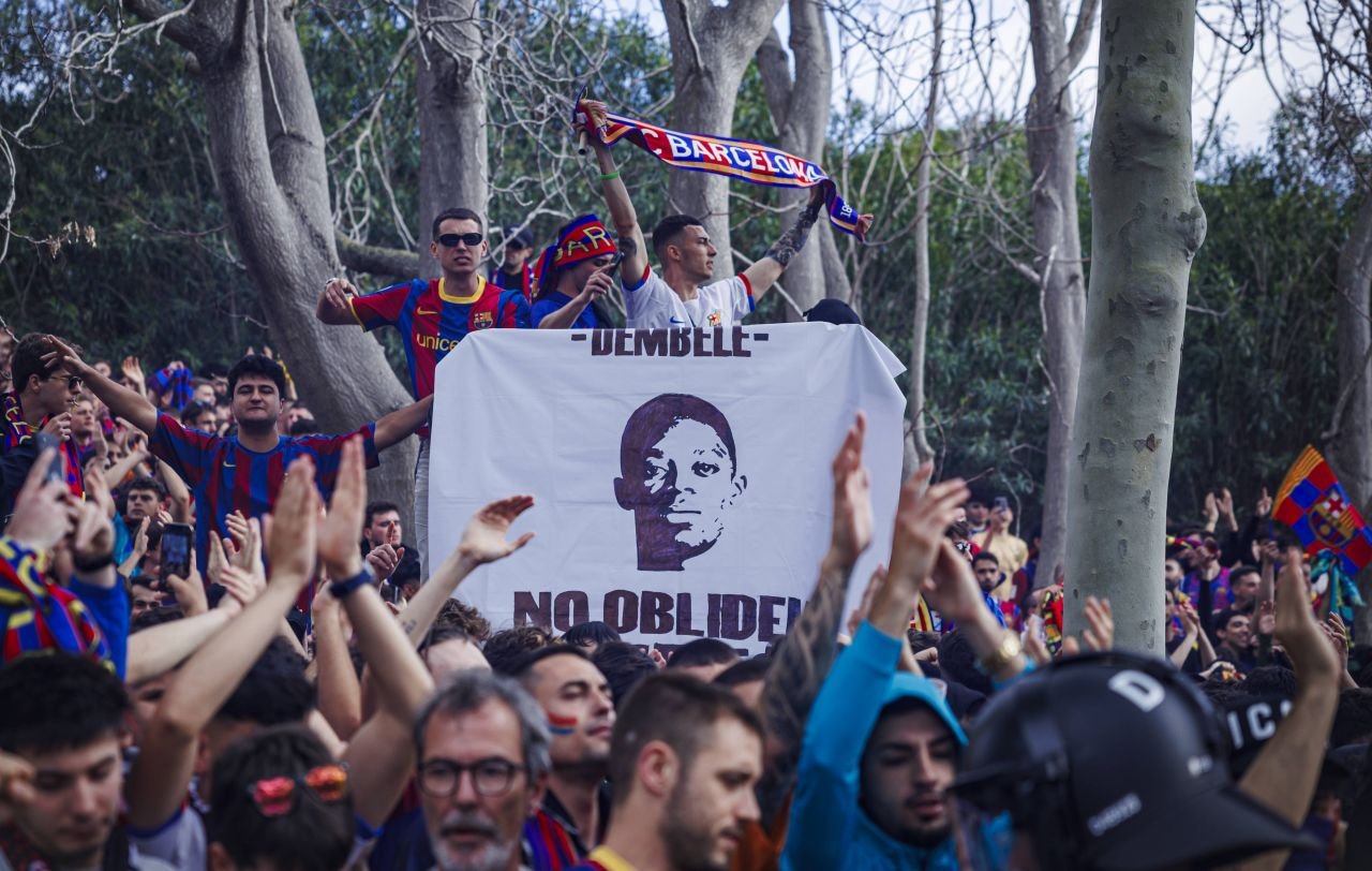 Barcelona e bună de plată! Ce sancțiuni au primit catalanii, după meciul cu PSG_2
