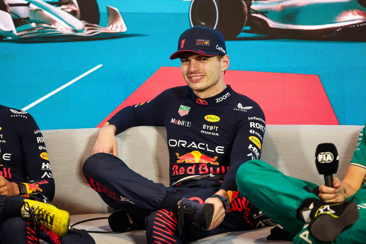 Neașteptat! Max Verstappen susține două echipe de fotbal: 