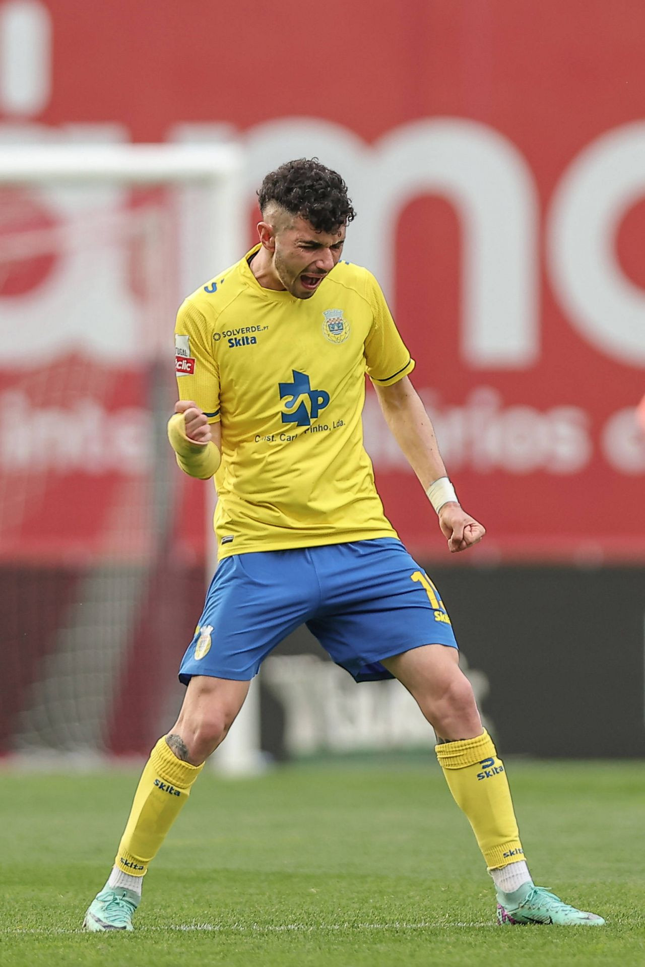 Atacantul minune care rupe porțile în Portugalia, inaccesibil pentru FCSB: cât costă, de fapt, și ce echipe îl vor_5