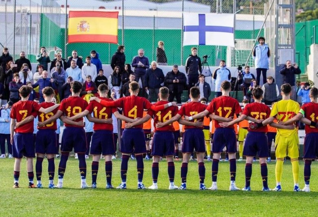 Se naște ”Furia Rumana”! Nu unul, nu doi, ci trei fotbaliști români sunt la aceeași națională a Spaniei: ”Am fost și nu am fost surprinși”_1