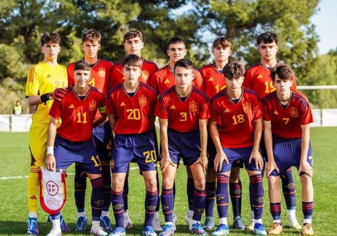 Se naște ”Furia Rumana”! Nu unul, nu doi, ci trei fotbaliști români sunt la aceeași națională a Spaniei: ”Am fost și nu am fost surprinși”_13