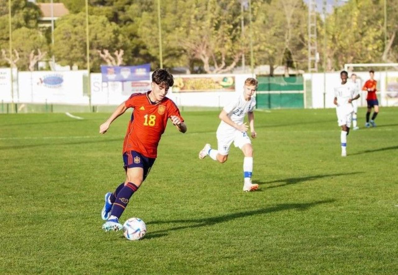 Se naște ”Furia Rumana”! Nu unul, nu doi, ci trei fotbaliști români sunt la aceeași națională a Spaniei: ”Am fost și nu am fost surprinși”_11
