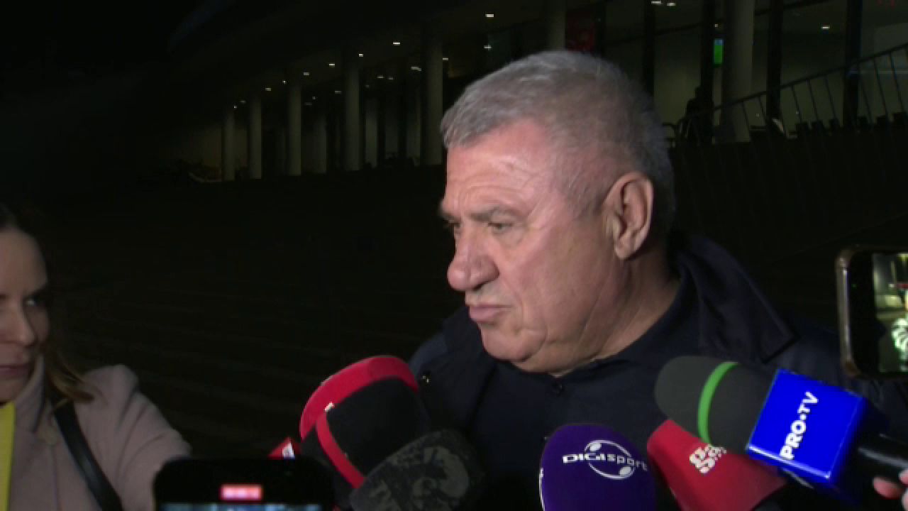Victor Becali, prezent la meciul de retragere al „Generației de Aur”: