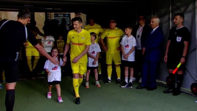 To do list pentru Costel Gâlcă. Trei probleme pe care antrenorul trebuie să le rezolve pentru a salva sezonul Craiovei_2