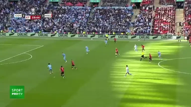 Coventry City - Manchester United: gol anulat Victor Torp