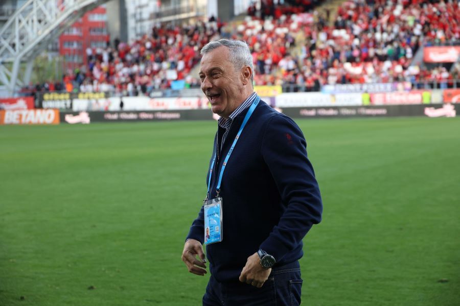 Prima reacție a lui Mircea Rednic, după ce a adus la echipă un cvadruplu campion al României: