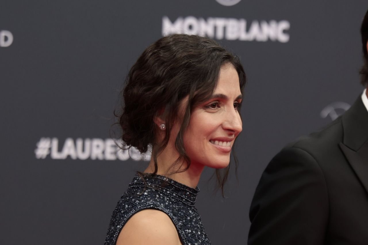 Spectacol la gala premiilor Laureus! Apariție incendiară pentru soția lui Diego Simeone, cu 17 ani mai tânără decât antrenorul_24