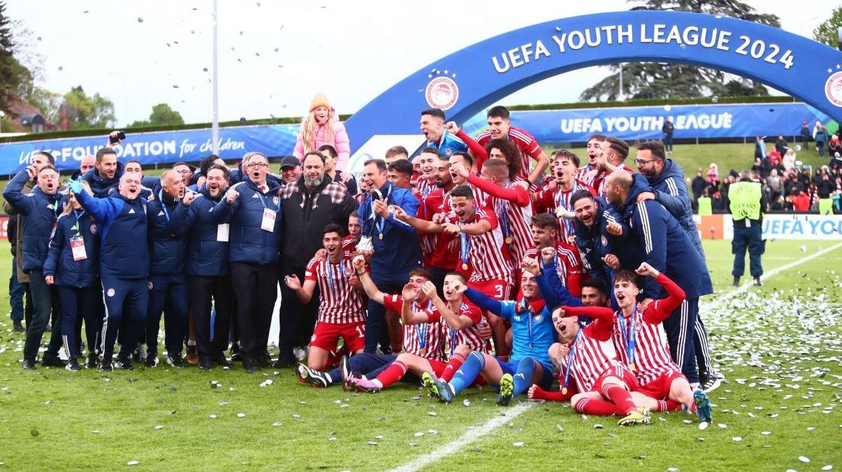 Ce-a fost asta?! Olympiacos Pireu a dezmembrat-o pe AC Milan în finala UEFA Youth League_1