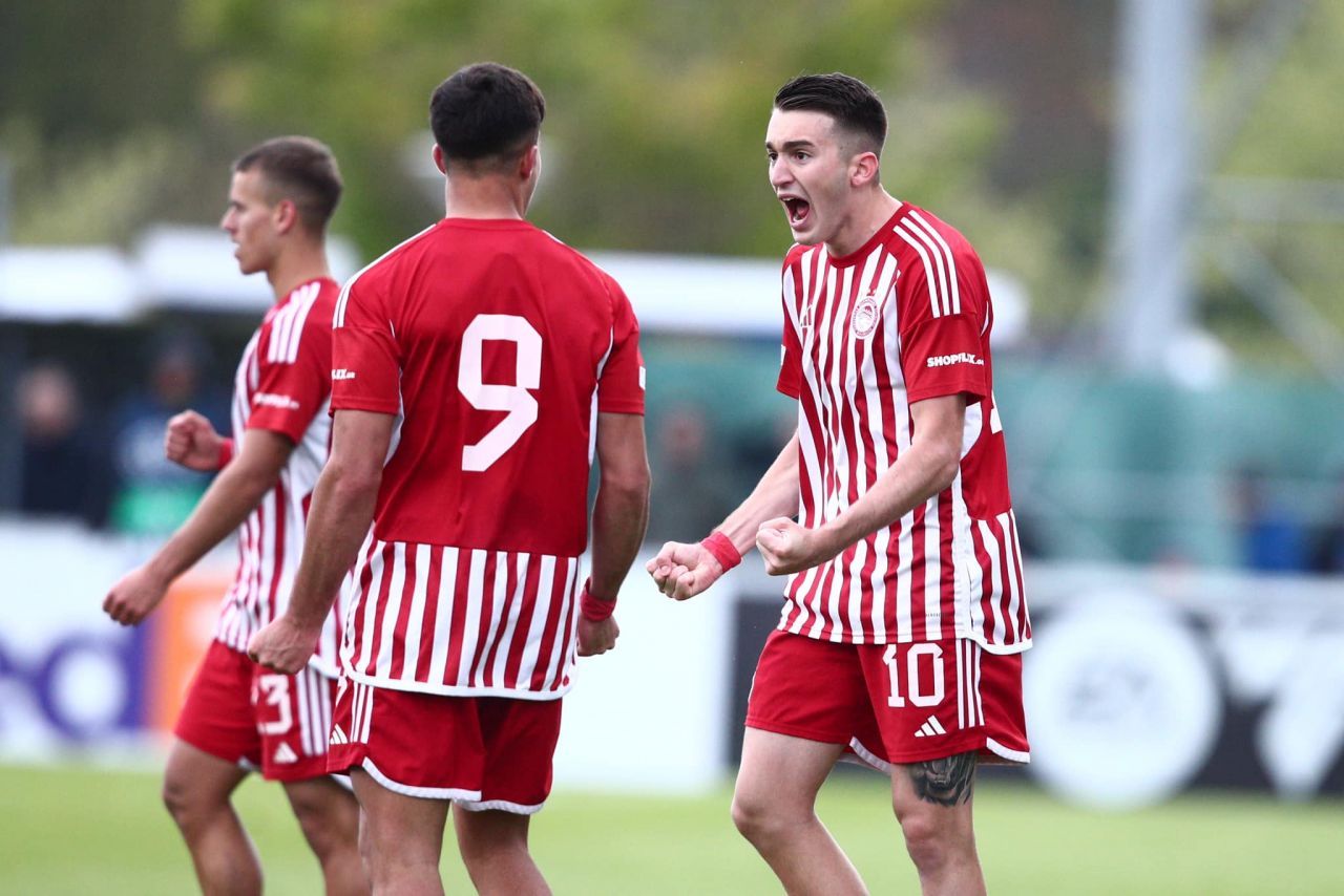 Ce-a fost asta?! Olympiacos Pireu a dezmembrat-o pe AC Milan în finala UEFA Youth League_2