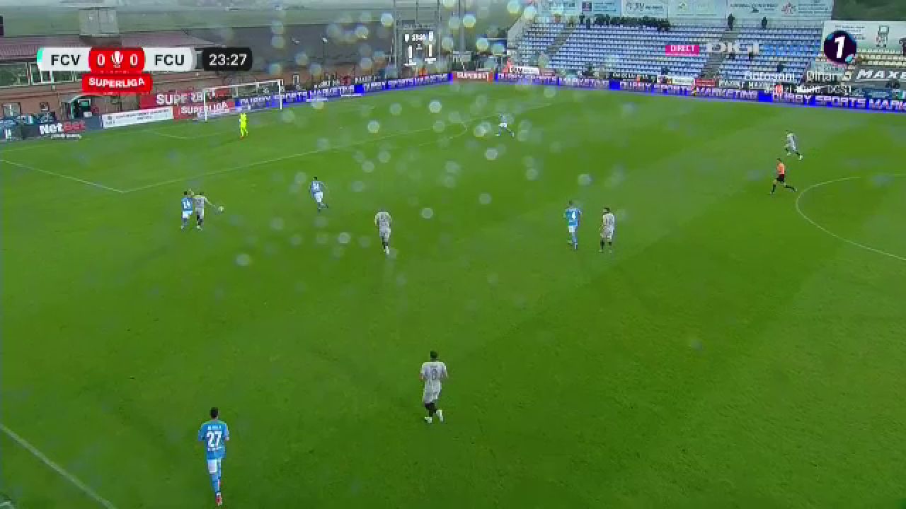 Specialistul Marius Avram a dat verdictul după ce Feșnic a eliminat un jucător în Voluntari - FCU Craiova_2