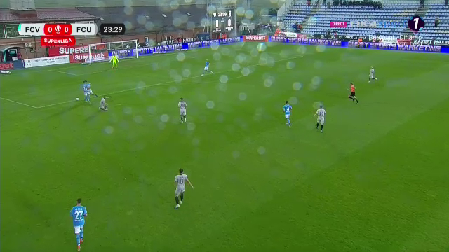 Specialistul Marius Avram a dat verdictul după ce Feșnic a eliminat un jucător în Voluntari - FCU Craiova_3