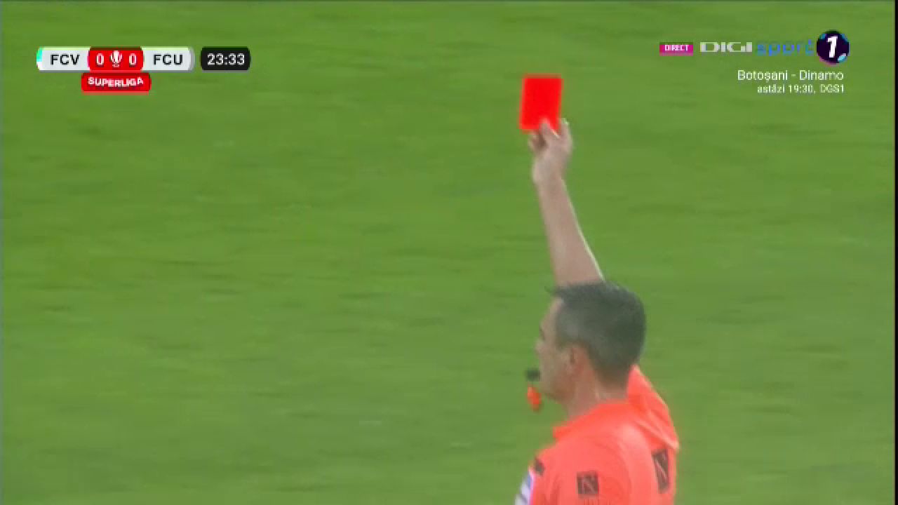 Specialistul Marius Avram a dat verdictul după ce Feșnic a eliminat un jucător în Voluntari - FCU Craiova_4
