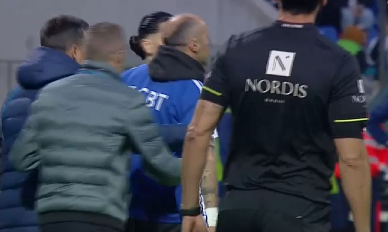 Bogdan Andone a cedat nervos la Botoșani - Dinamo! Antrenorul a sărit la arbitrul meciului_1