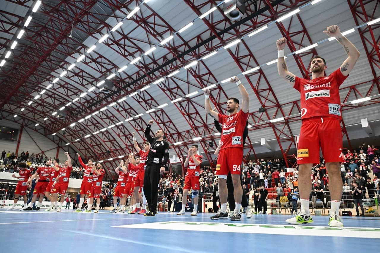 Dinamo – Skjern Handbold 28-27 | ”Dulăii”, cu un pas în Final Four_8