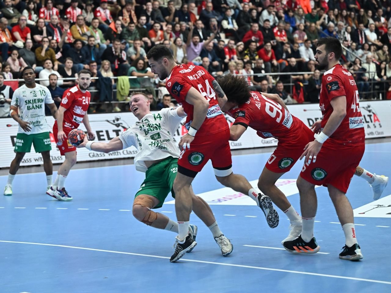Dinamo – Skjern Handbold 28-27 | ”Dulăii”, cu un pas în Final Four_10