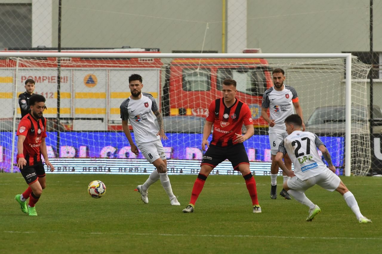 ”O echipă maghiară poate ajunge în Liga 1 din România. Anti-maghiarismul, tipic la București”. Reacție deplasată a fotbalistului ungur legitimat în România_3