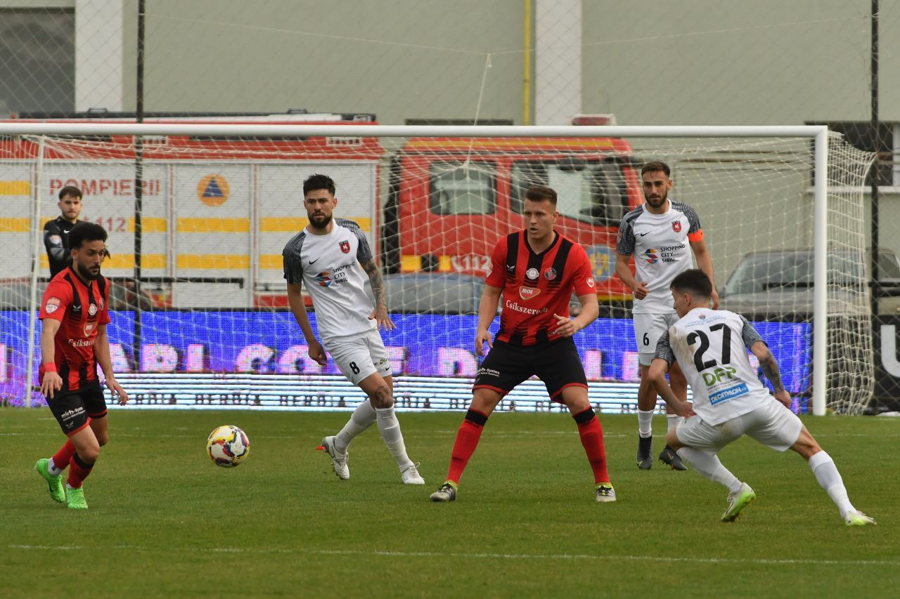 ”O echipă maghiară poate ajunge în Liga 1 din România. Anti-maghiarismul, tipic la București”. Reacție deplasată a fotbalistului ungur legitimat în România_3