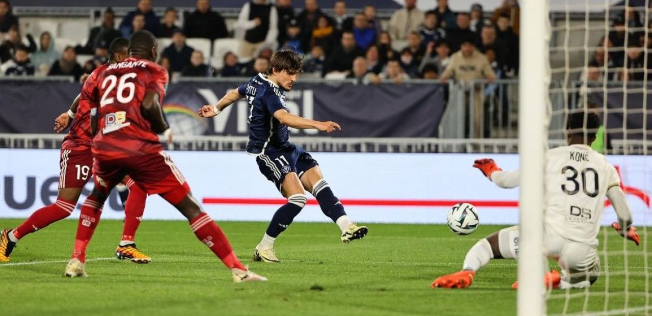 Alexi Pitu, bun ca vinul de Bordeaux! ”Doar pe el l-am văzut pe teren în primele 20 de minute”_1