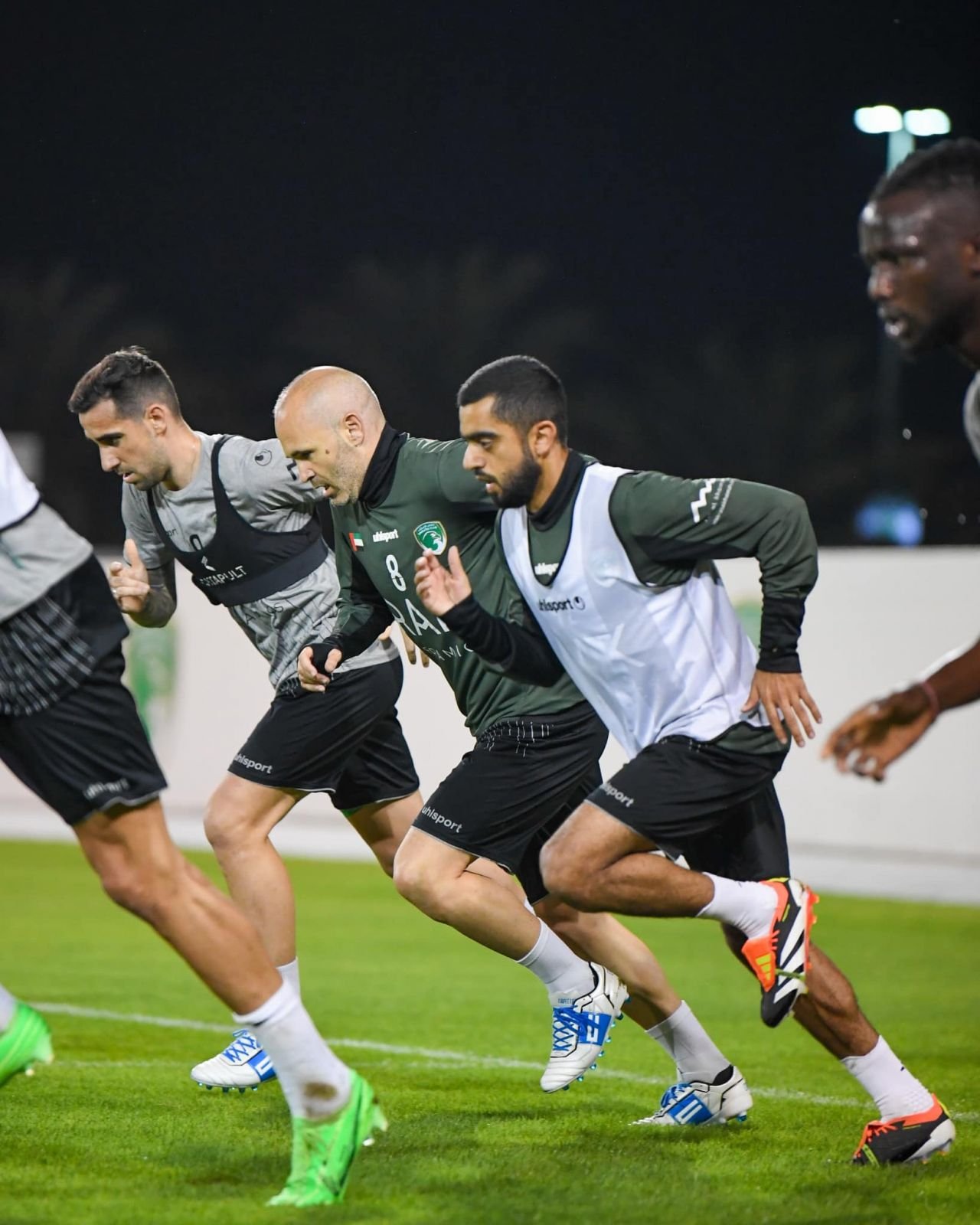 Cum se descurcă Walter Zenga la echipa din Emirate unde îl are ca elev pe Andres Iniesta, campionul mondial și european care va împlini 40 de ani_12