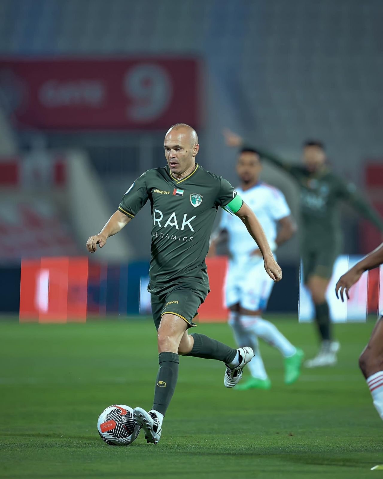 Cum se descurcă Walter Zenga la echipa din Emirate unde îl are ca elev pe Andres Iniesta, campionul mondial și european care va împlini 40 de ani_17