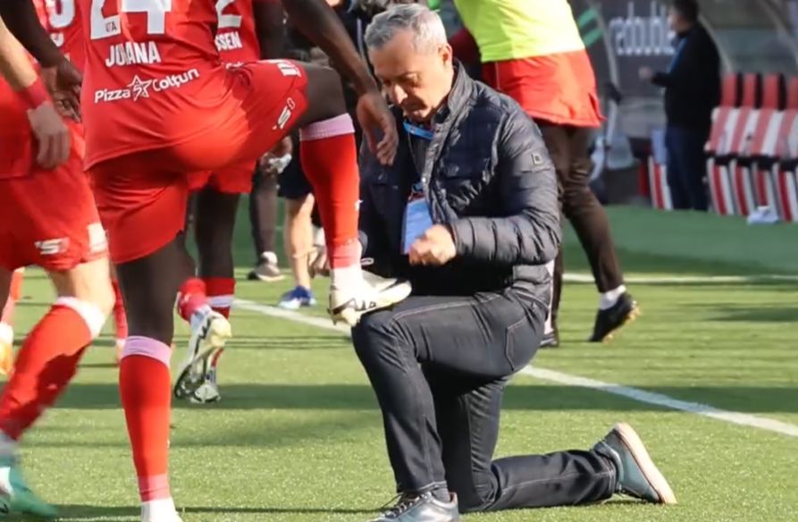 Rednic is on fire! Cum a sărbătorit golul lui Omondi din UTA - Oțelul 3-1_5