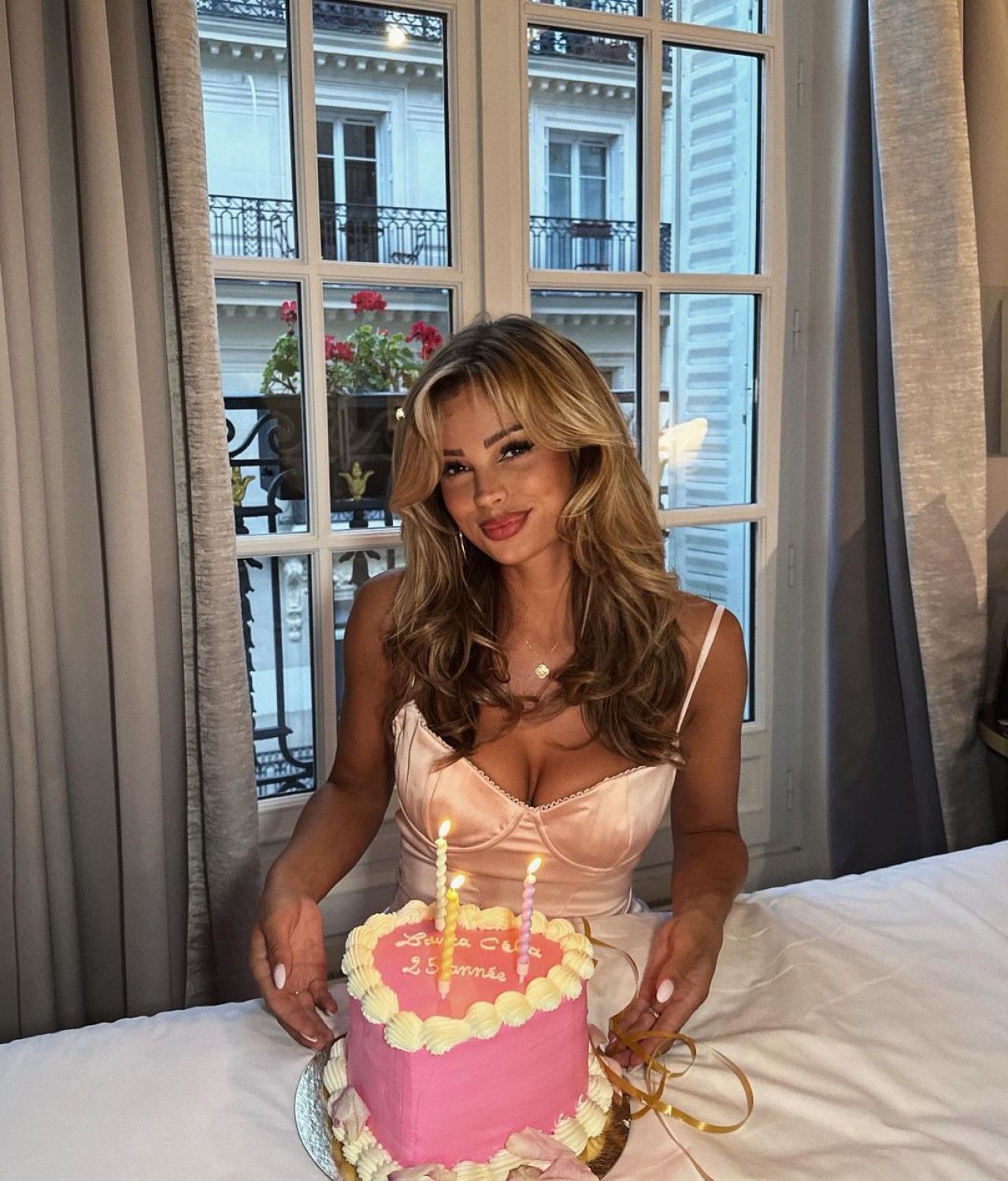 Jude Bellingham a dat lovitura și pe plan personal! Iubita cu cinci ani mai în vârstă este un model de succes_97