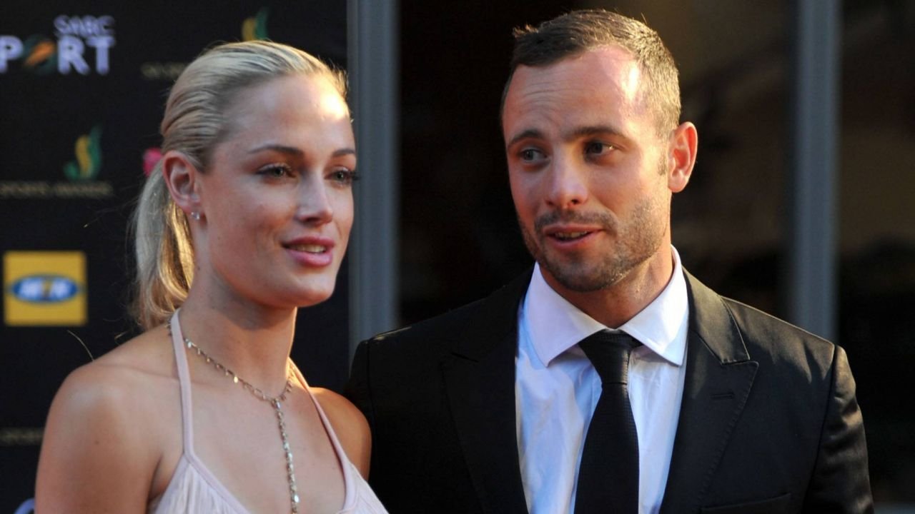 Sportivul care și-a ucis iubita, prima apariție după ce a fost eliberat! Cum arată Oscar Pistorius după 9 ani de &icirc;nchisoare