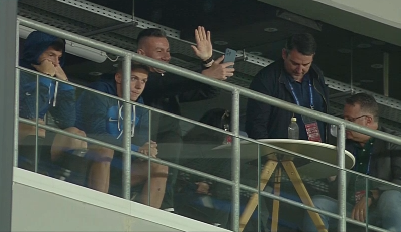 Cum au fost surprinși doi jucători ai lui Gică Hagi înainte de derby-ul cu FCSB_2
