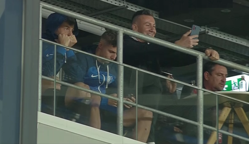 Cum au fost surprinși doi jucători ai lui Gică Hagi înainte de derby-ul cu FCSB_9