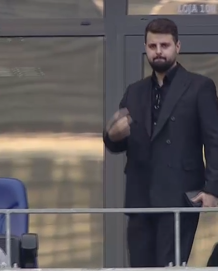 Prima apariție publică a lui Adrian Mititelu Jr după ce a ieșit din comă! Cum a fost surprins la FCU – U Cluj_4
