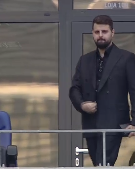 Prima apariție publică a lui Adrian Mititelu Jr după ce a ieșit din comă! Cum a fost surprins la FCU – U Cluj_6