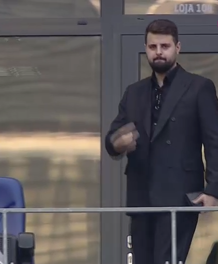 Prima apariție publică a lui Adrian Mititelu Jr după ce a ieșit din comă! Cum a fost surprins la FCU – U Cluj_8