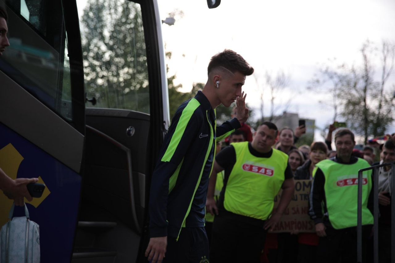 Road to Victory 2024. Nebunie pe Arena Națională la sosirea jucătorilor de la FCSB_6