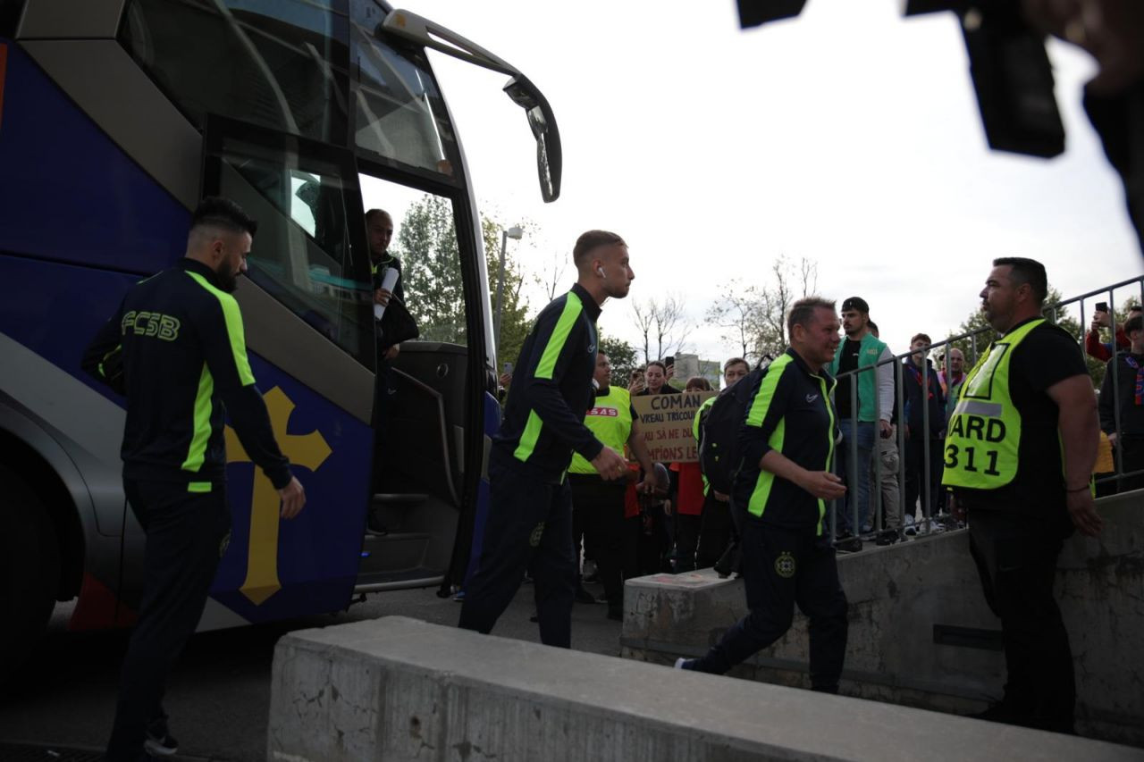 Road to Victory 2024. Nebunie pe Arena Națională la sosirea jucătorilor de la FCSB_10