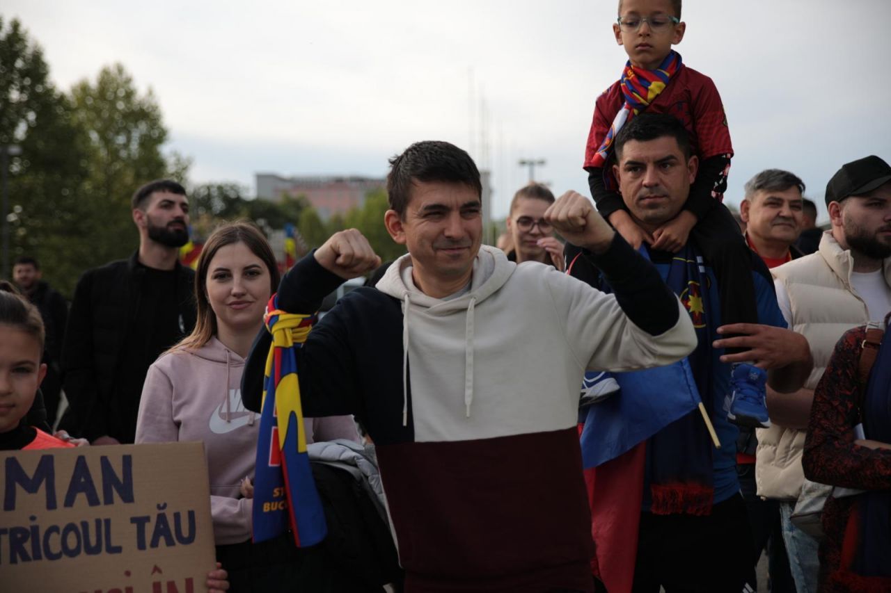 Road to Victory 2024. Nebunie pe Arena Națională la sosirea jucătorilor de la FCSB_12