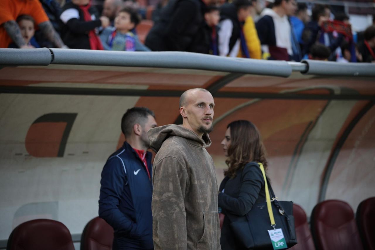 Ce a făcut Vlad Chiricheș chiar înainte de FCSB - Farul Constanța_3