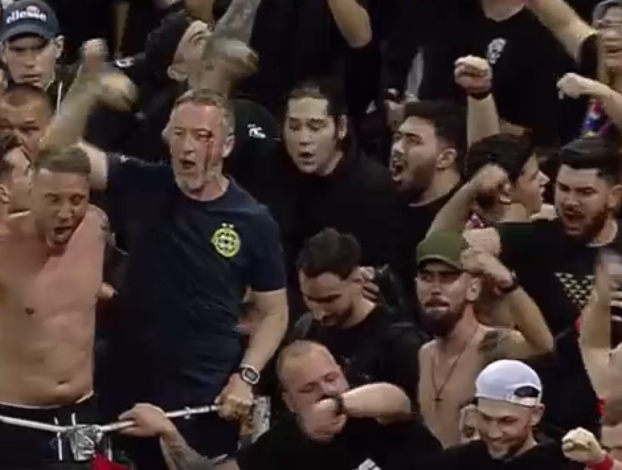 Bucurie de nedescris pe Arena Națională! Imaginile de la ”fiesta” de titlu a FCSB-ului_11