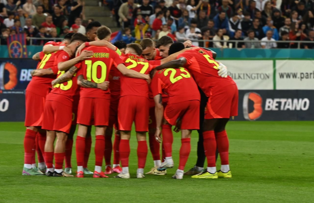 Singurele echipe din Superligă care au felicitat-o pe FCSB după ce a devenit campioana Rom&acirc;niei