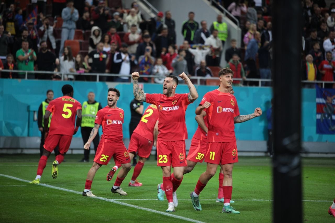 Gigi Becali s-a convins și l-a sunat la pauză pe Mihai Stoica: ”I-am spus să-i prelungim contractul!”_7