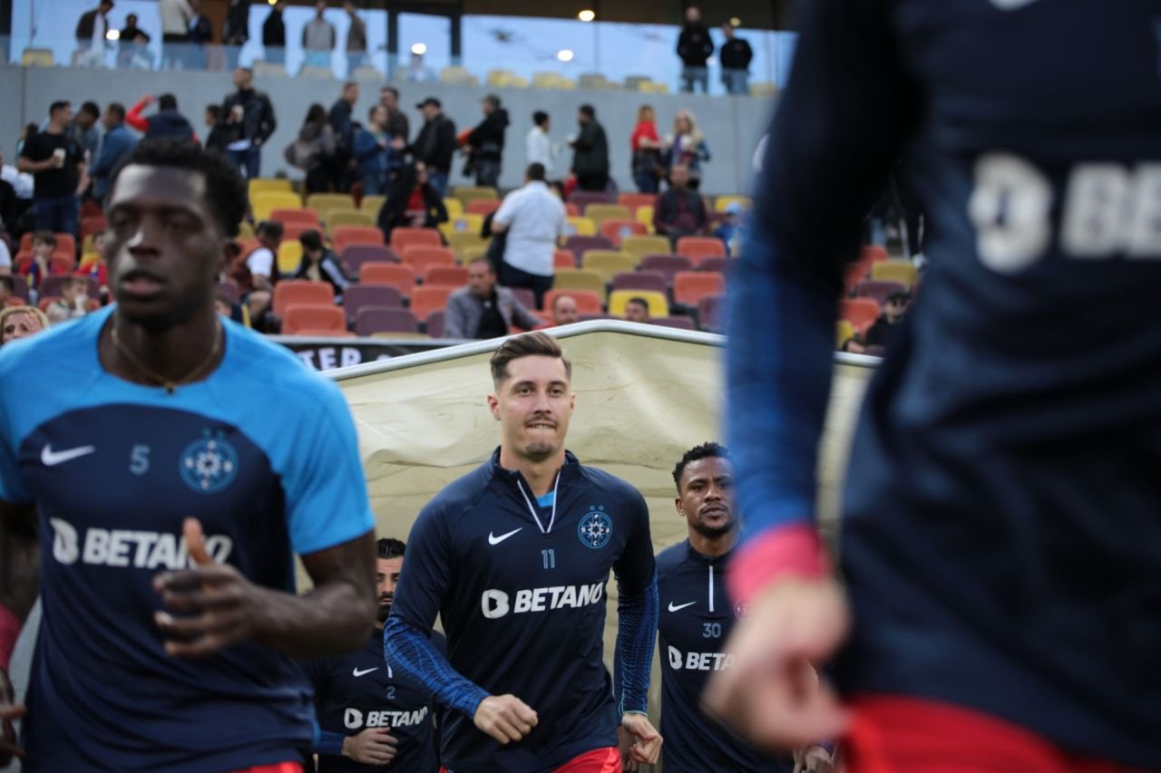 Mihai Stoica ”i-a urecheat” pe contestatarii fotbalistului de la FCSB: ”M-au luat la mișto, acum merg să celebrez cu el!”_2
