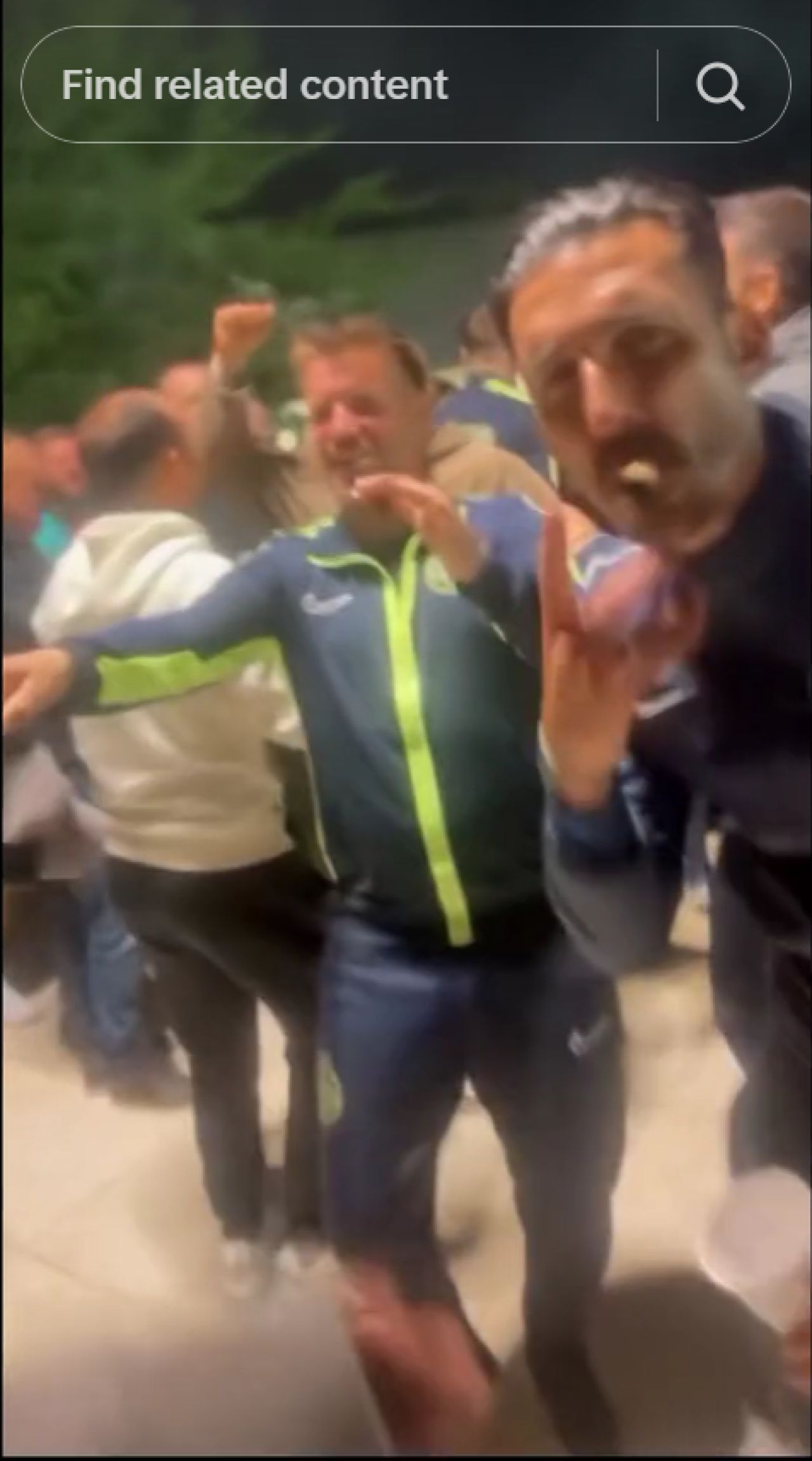 Charalambous și Pintilii, pe urmele lui Carlo Ancelotti :). Imagini unice cu antrenorii de la FCSB după succesul din campionat_2
