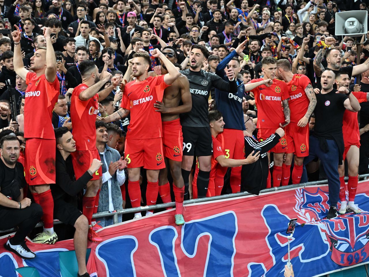 Presa internațională a căzut în capcana FCSB! Spaniolii, singurii care n-au luat plasă: „Nu au marcă, nume și palmares!”_1