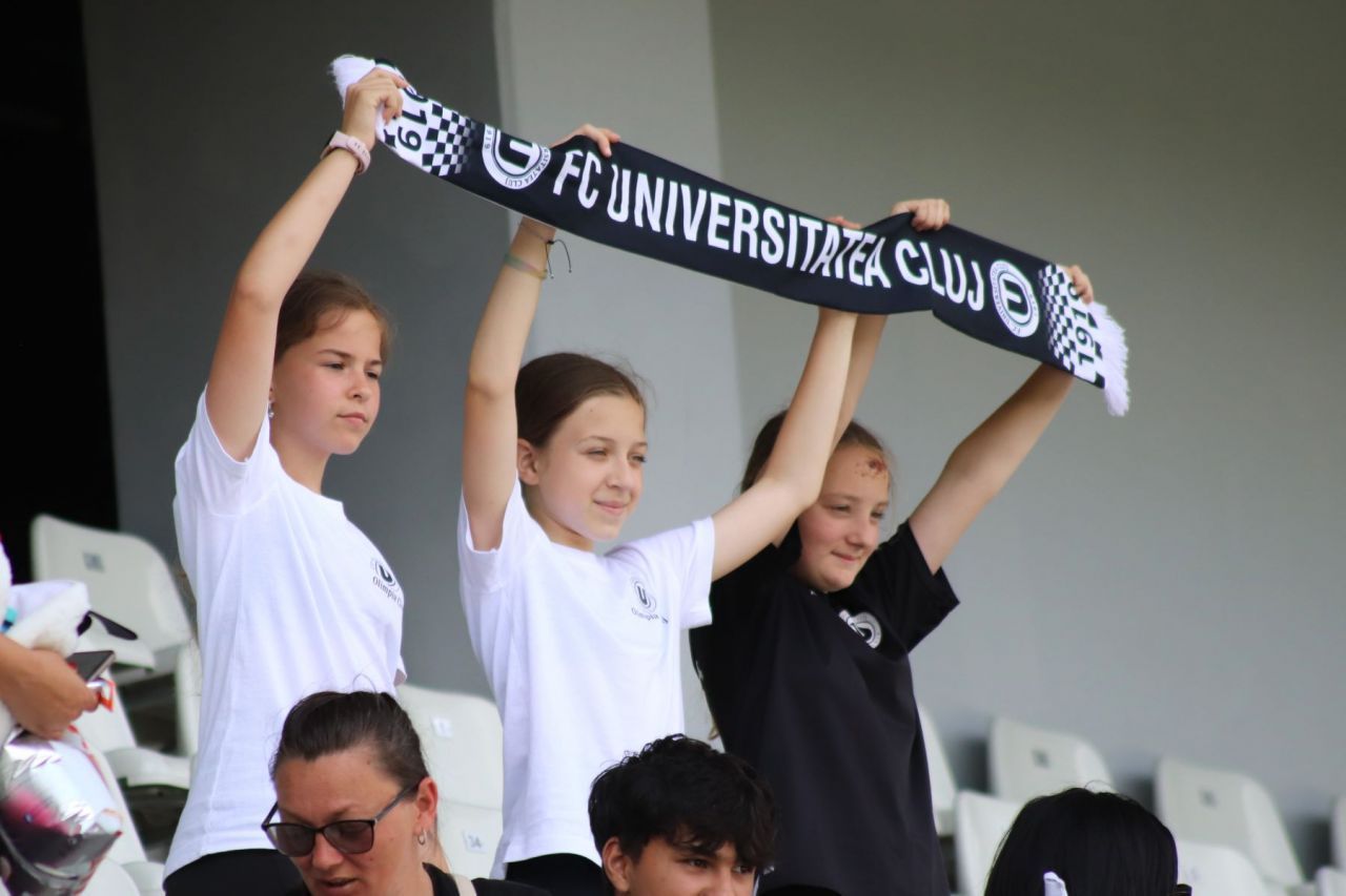 Final dramatic de sezon în fotbalul feminin. Farul și Olimpia Cluj se luptă pentru titlu până în ultima etapă_1