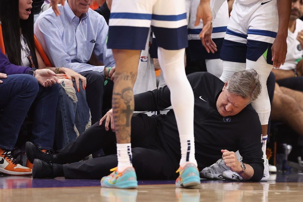 Antrenor celebru din NBA, accidentat grav de propriul jucător, premiat în trecut pentru fair play!_9