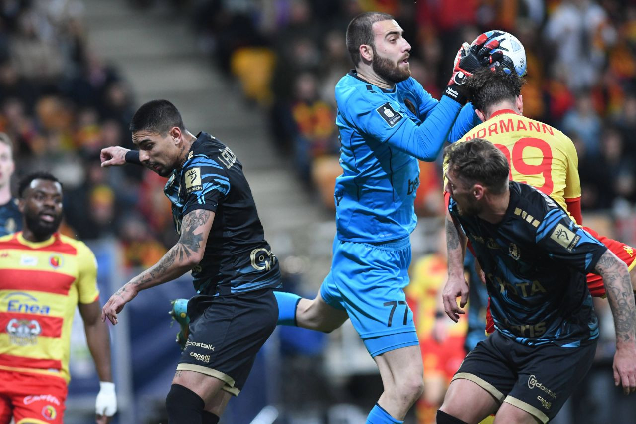 Valentin Cojocaru, românul care e aproape de două trofee în fotbalul european! 