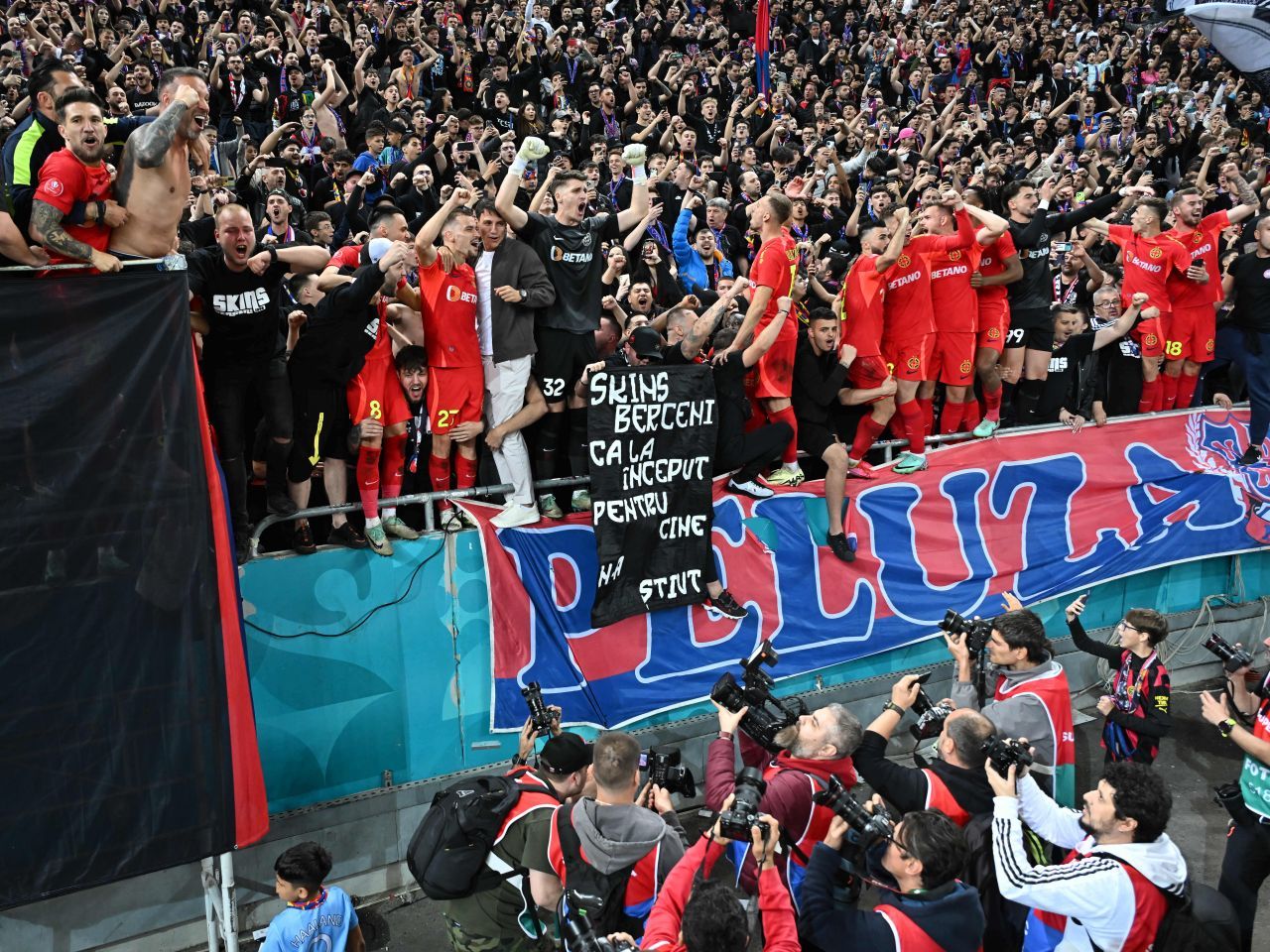 Peste 20.000 de bilete vândute în 120 de minute pentru FCSB - CFR Cluj! _10