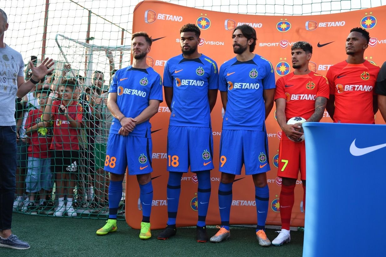 FCSB trece într-o nouă eră: un nou imn și echipament diferit: 
