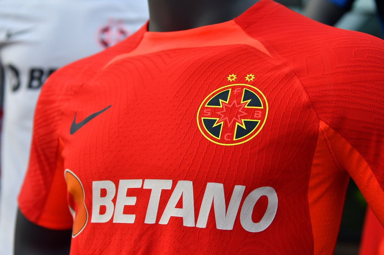 FCSB trece într-o nouă eră: un nou imn și echipament diferit: 