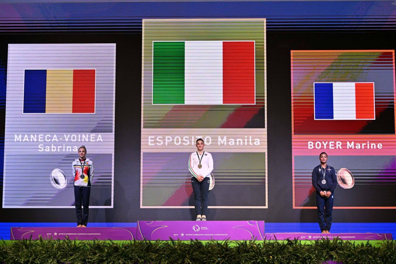 România, ca pe vremuri! Sabrina Voinea a cucerit medalia de argint la Campionatul European de gimnastică_10
